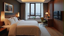 Hotel Linen Wrinkles? Here’s Why It Happens & How to Solve It!