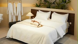 Single Spray vs. Double Spray: A Professional Guide to Hotel Linen Selection