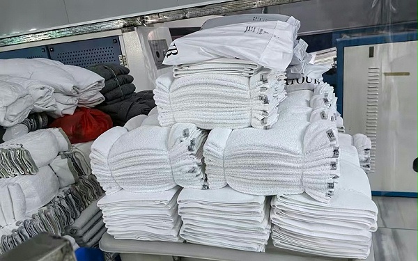 dc8b82b2ee948aeaa66b1d524c61e428