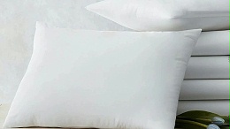 Hotel Pillows The Thoughtful Craft Behind Neck-Protecting Comfort