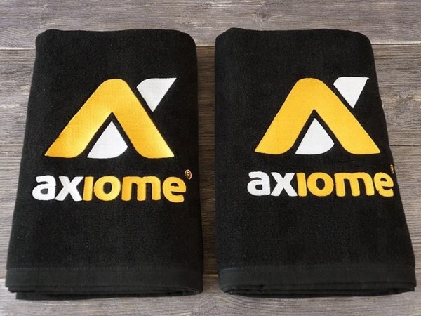Custom-made embroidered logo for pure cotton gym sports face towels